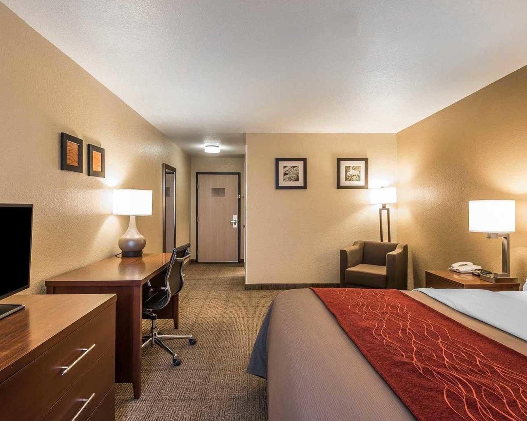 Quality Inn & Suites Bethany Exterior foto